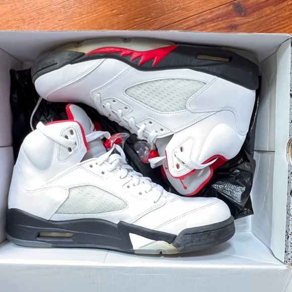 Jordan Other - Air Jordan 5 retro white / red size 9.5